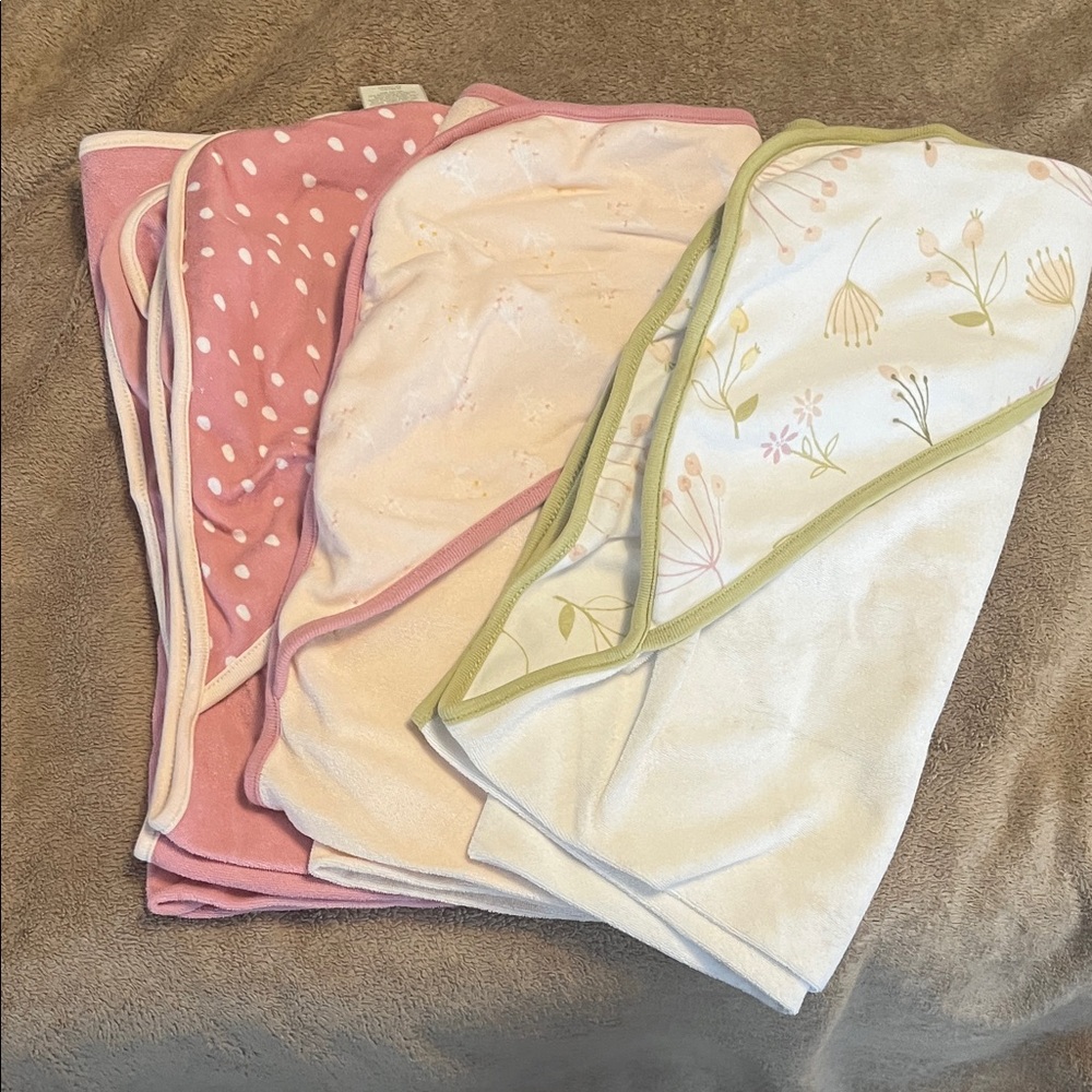Cloud Island Pink and White Baby Bath Towels